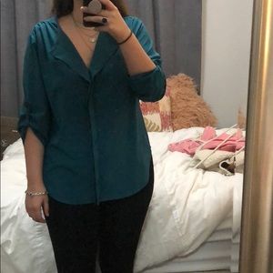 Karlie teal quarter length sleeve top, silk like